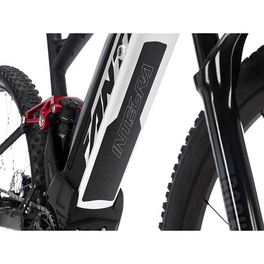 Fantic XTF 1.5 Race 2021 630Wh MTB EBike Schwarz, Bikeinn