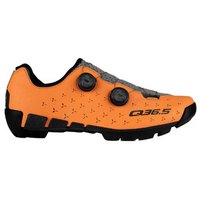 q36.5-unique-adventure-mtb-schoenen